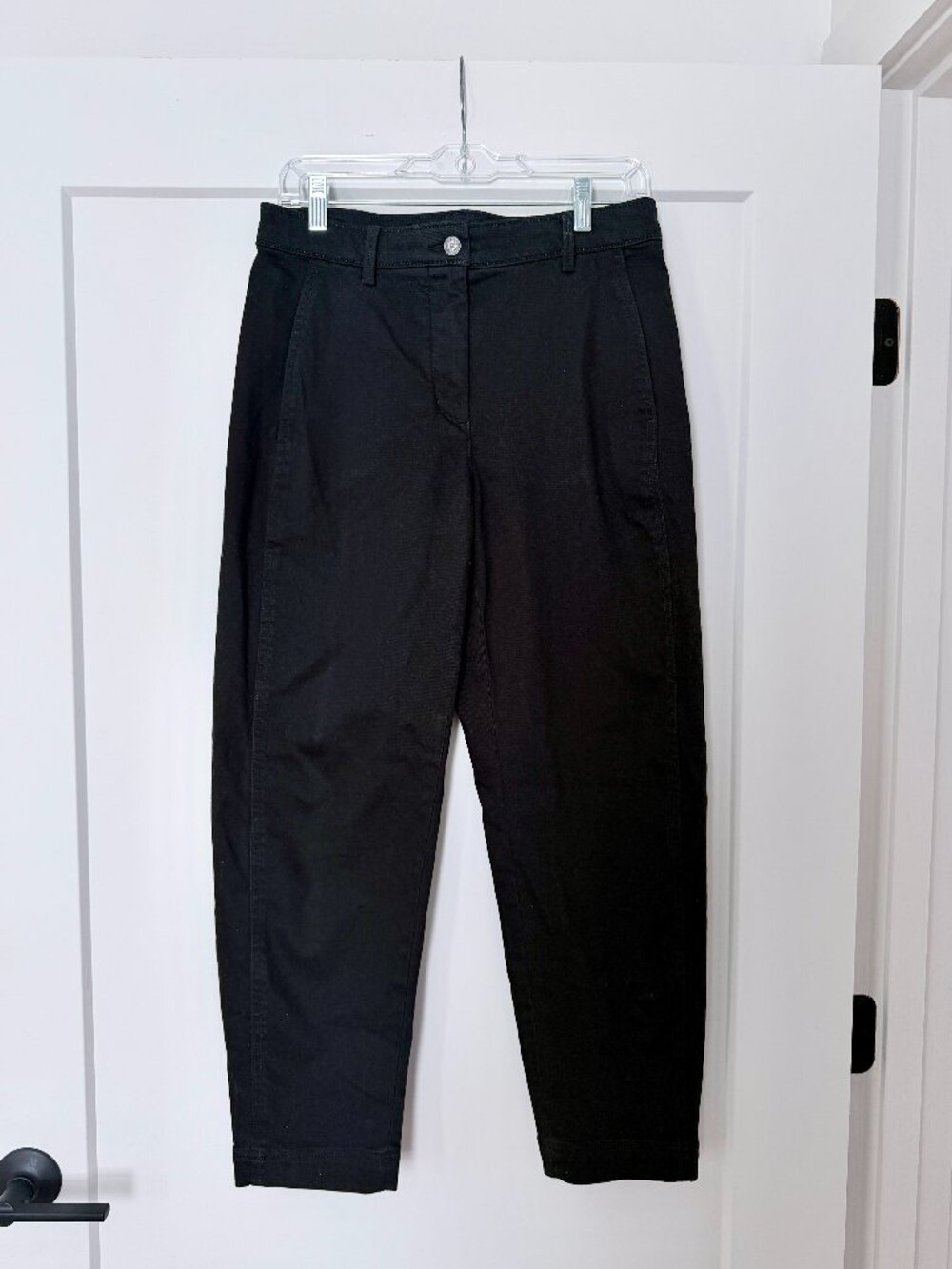 Banana Republic Weekender Slim Barrel Pant Black 4